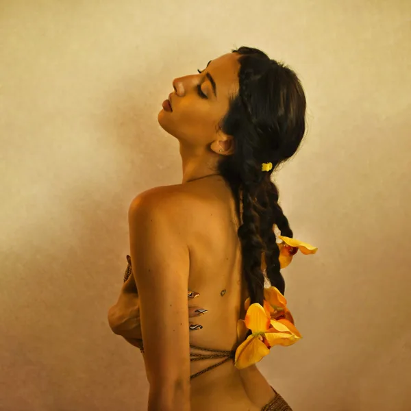 Belle, Belle! — Naïka
